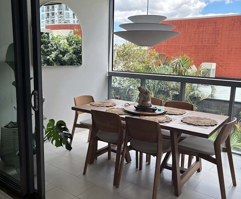 $380, Flatshare, 2 bathrooms, Bowen Hills QLD 4006