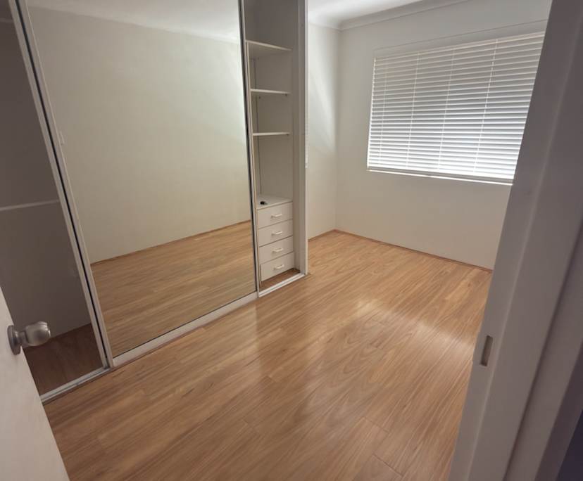 Unfurnished room in a share house