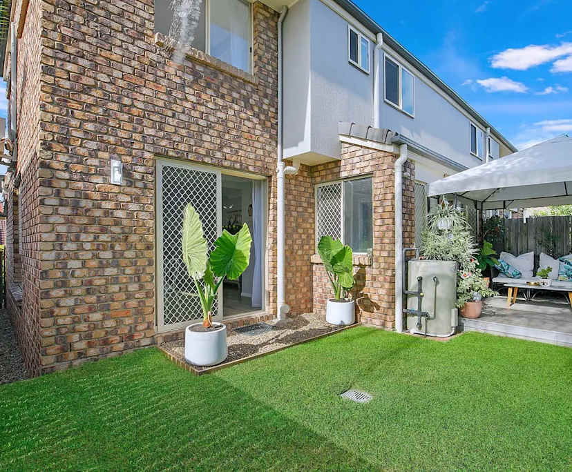 Unfurnished room in a share house