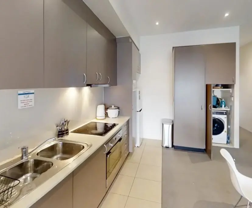 $300, Flatshare, 2 bathrooms, Chippendale NSW 2008