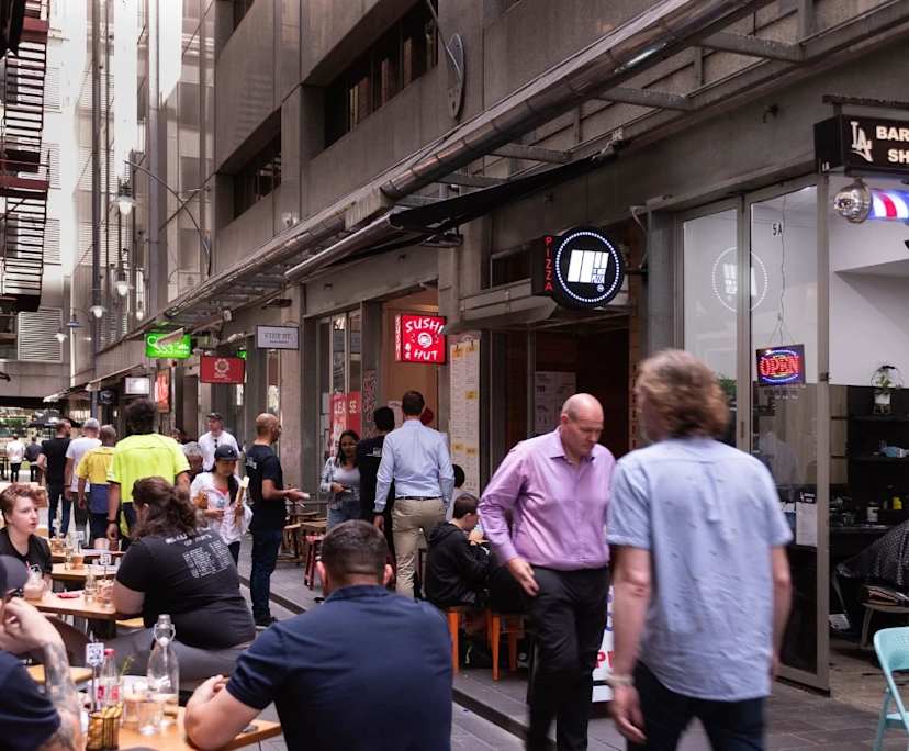 $710, 1-bed, 1 bathroom, Melbourne VIC 3004