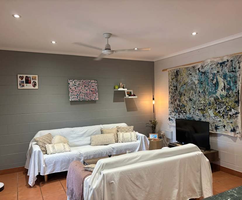 Furnished room in a share house