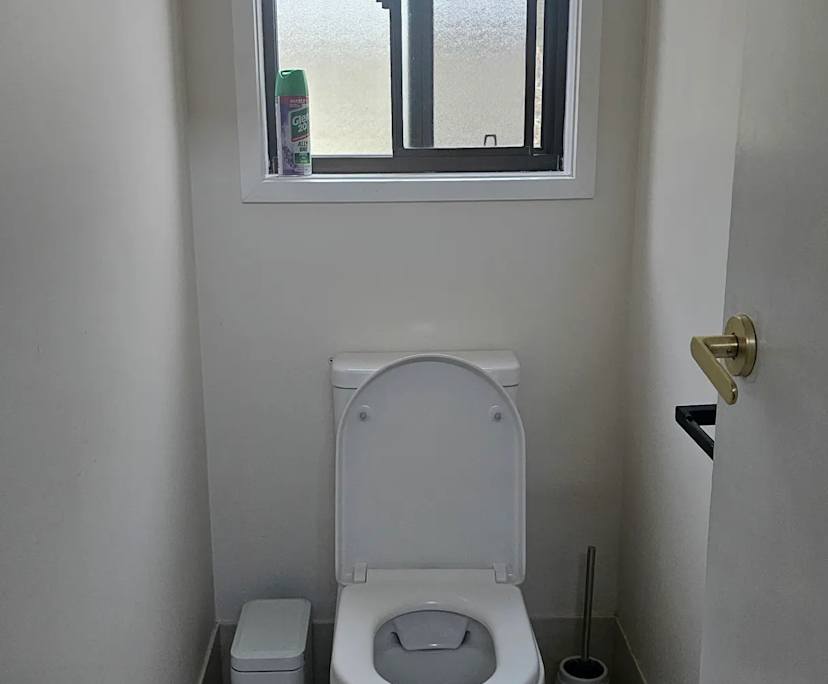 $250, Share-house, 5 bathrooms, Advancetown QLD 4211