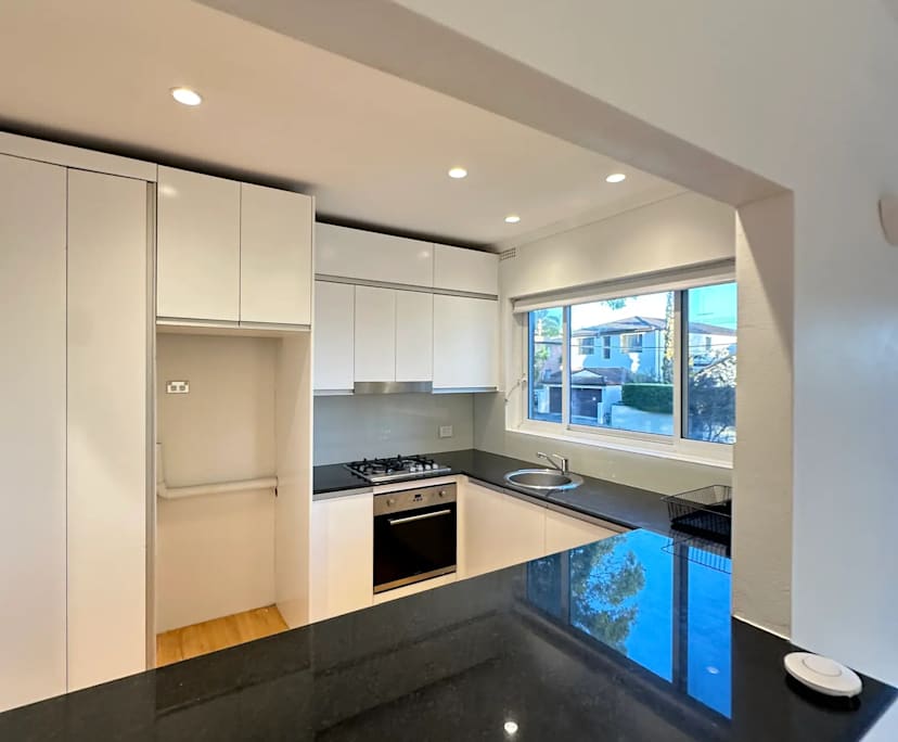 Whole property with 2 rooms for rent