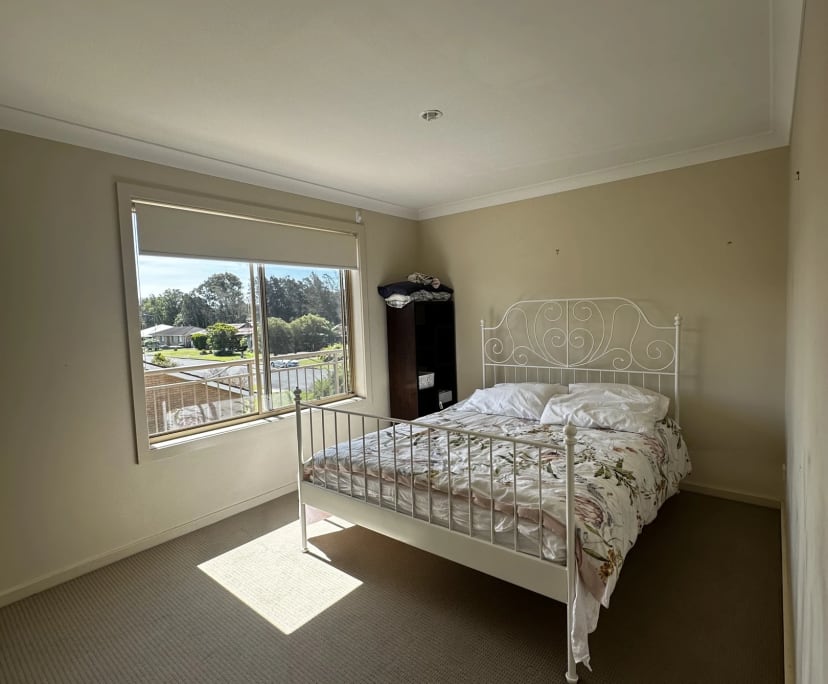 $280, Flatshare, 2 bathrooms, Forster NSW 2428
