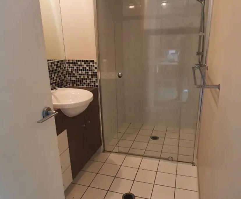 $460, Flatshare, 2 bathrooms, Brisbane City QLD 4000