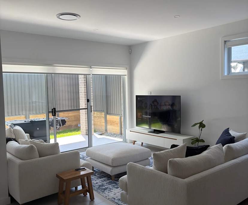 Room in a share house