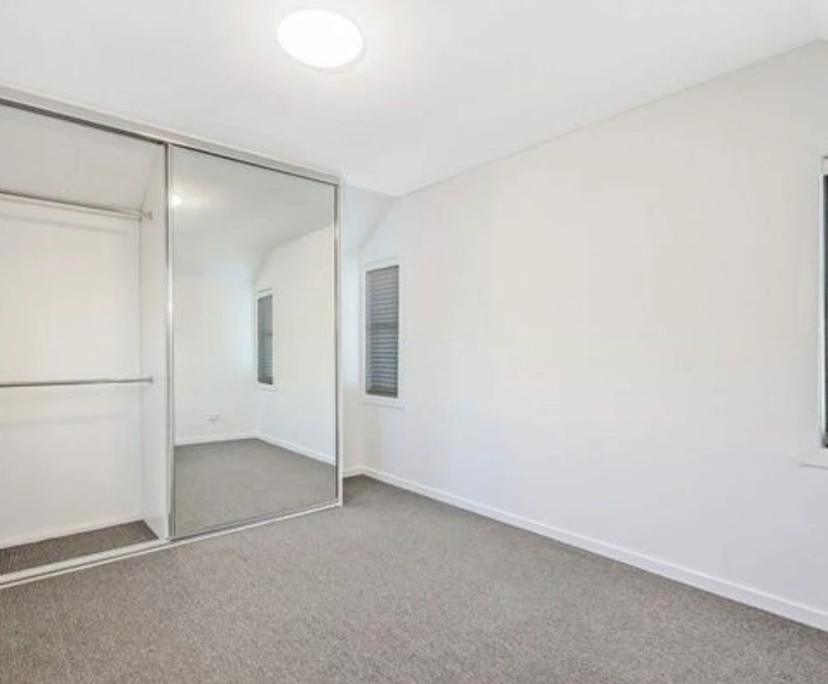 Unfurnished room with own bathroom