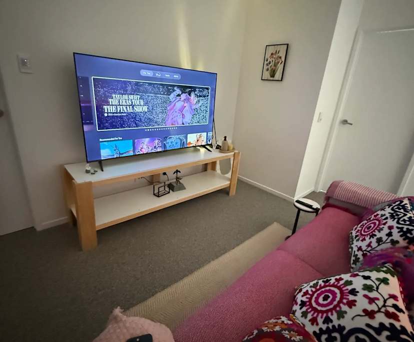 $330, Share-house, 4 bathrooms, Hope Island QLD 4212