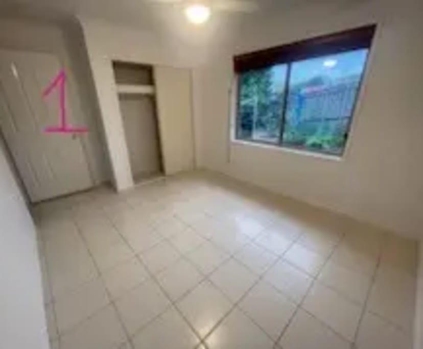 Unfurnished room in a share house