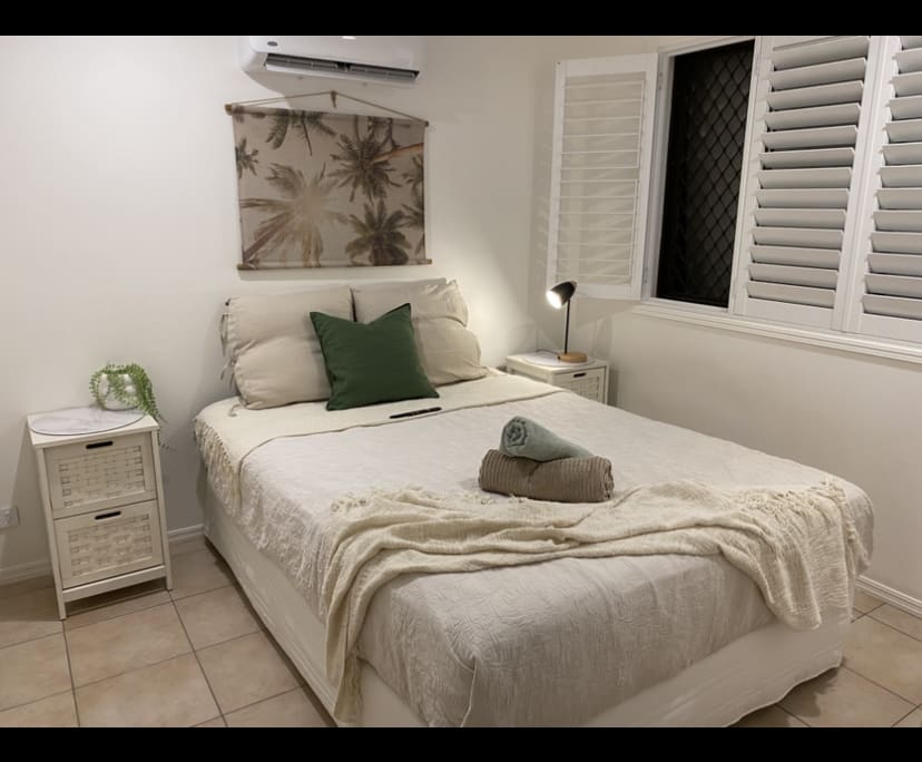Furnished room in a share house