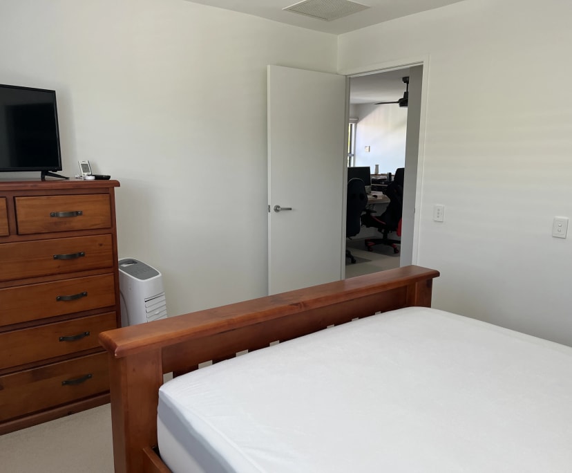 Furnished room with own bathroom