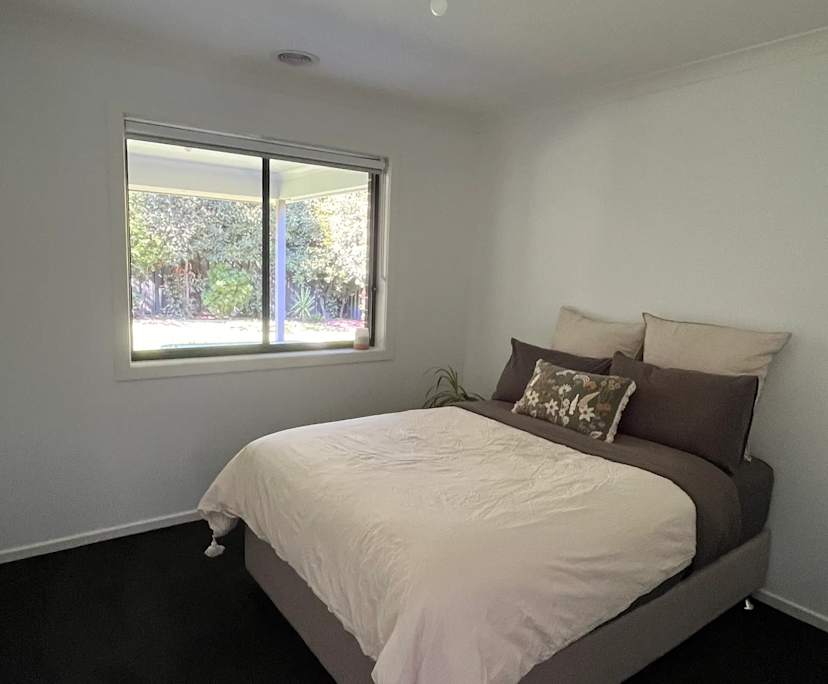 Unfurnished room in a share house