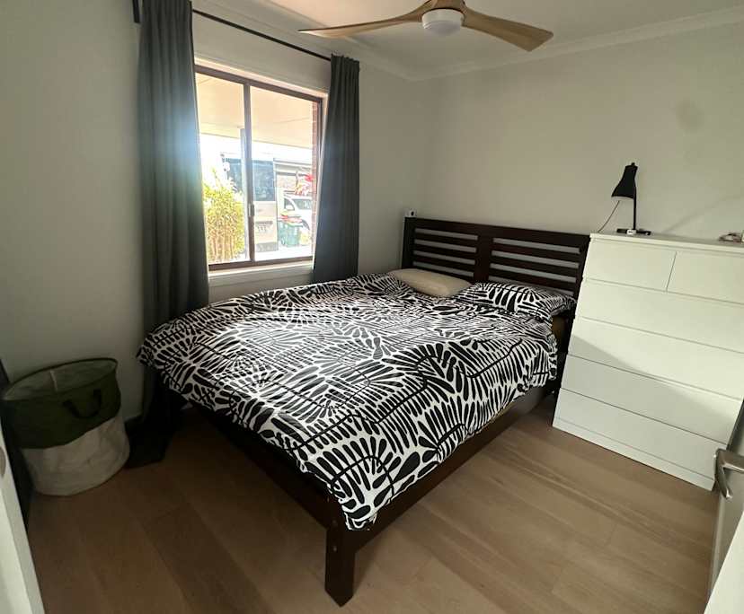 Room in a share house