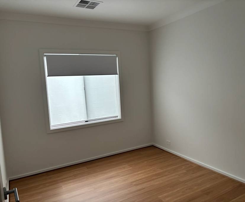 Unfurnished room in a share house