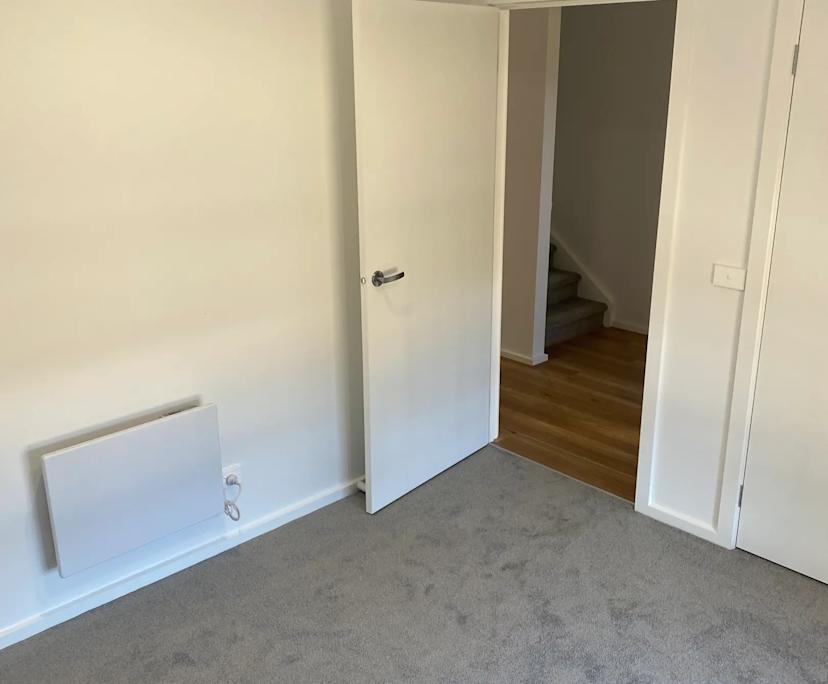 Unfurnished room with own bathroom