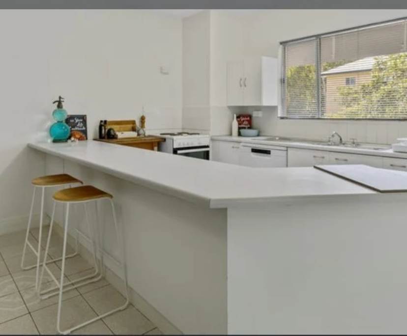 $300, Flatshare, 2 bathrooms, Yorkeys Knob QLD 4878