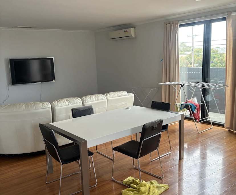 $300, Share-house, 4 bathrooms, Hove SA 5048