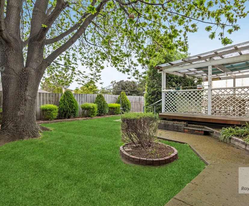 $230, Share-house, 3 bathrooms, Saint Albans VIC 3021