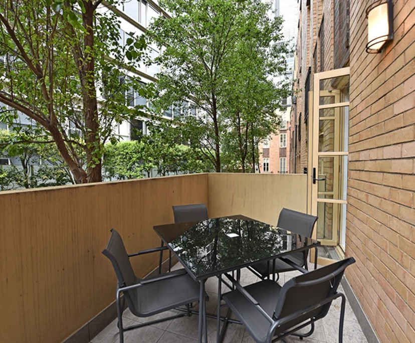 $940, Whole-property, 2 bathrooms, Melbourne VIC 3000