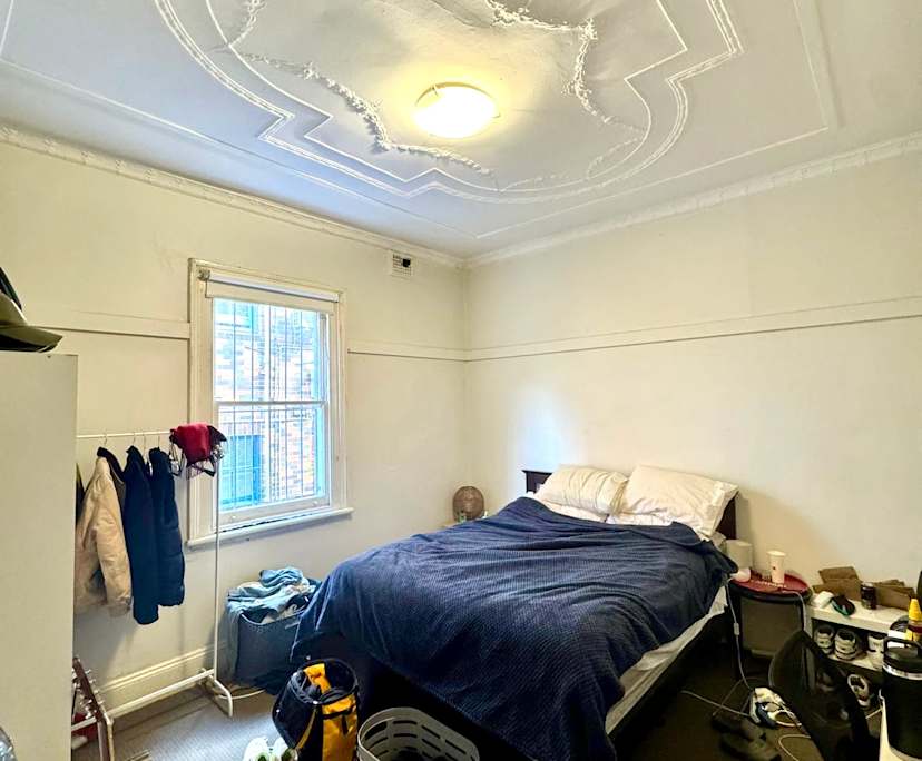 Furnished room in a share house