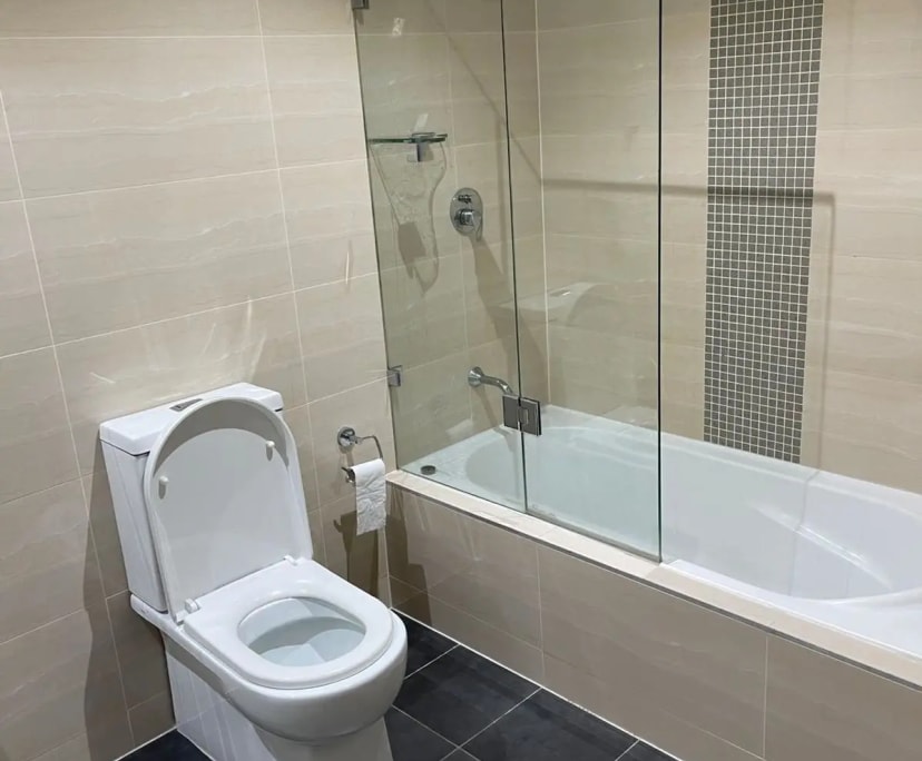 $380, Flatshare, 2 bathrooms, Turrella NSW 2205