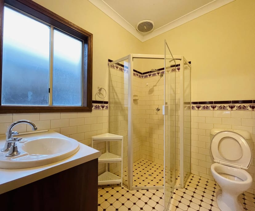 Room for Rent in Linden Park, Adelaide 320, Furni...