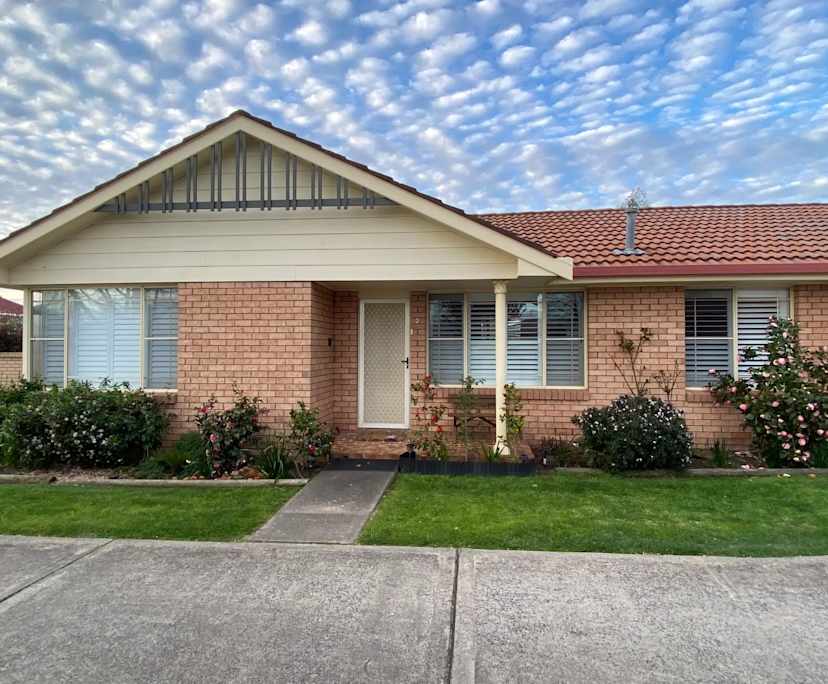 Room for Rent in Orange, NSW | $350, Furnished, Shar... | Flatmates.com.au