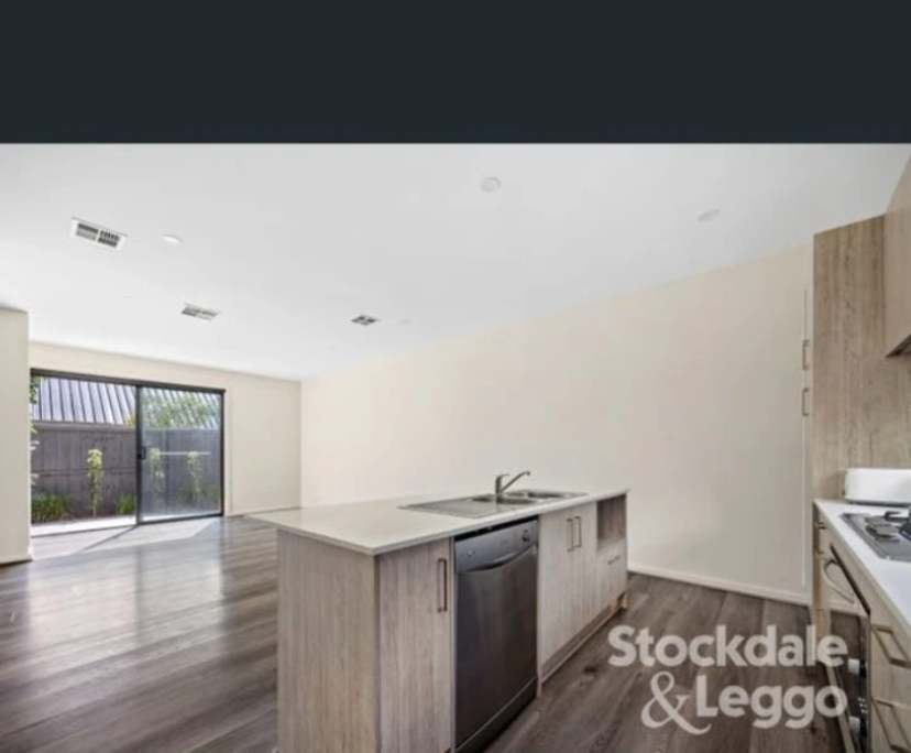 propertyImage