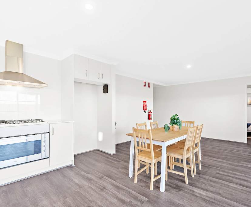 $330, Share-house, 6 bathrooms, Dudley Park WA 6210