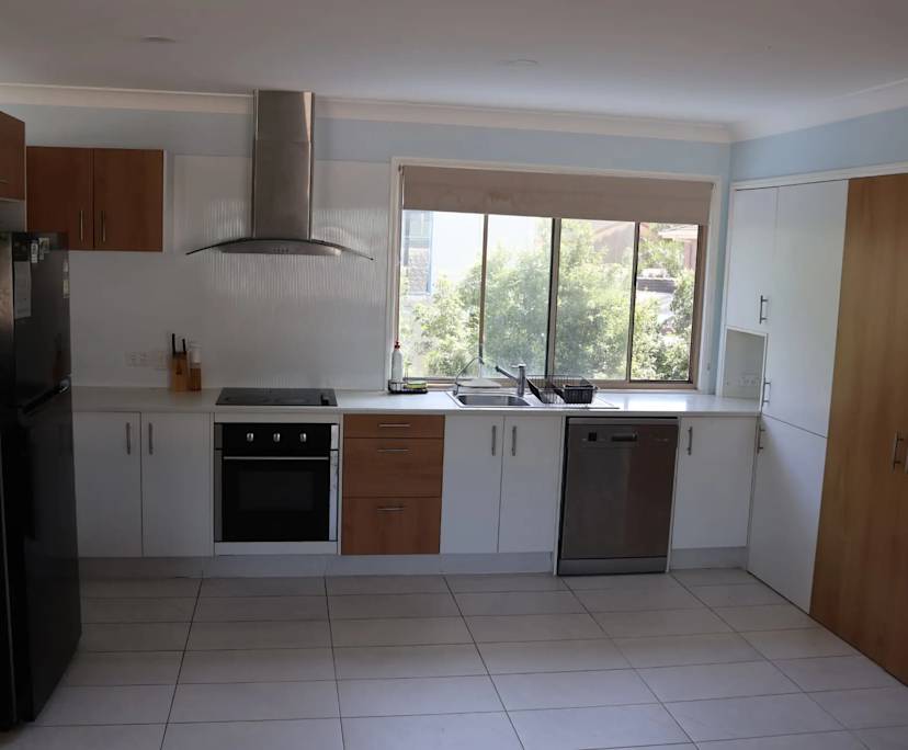 $575, Share-house, 3 bathrooms, Palm Beach QLD 4221