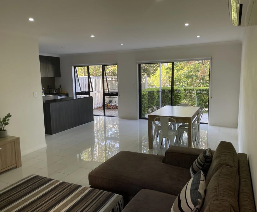 Room for Rent in Pacific Pines, Gold Coast 317, U...