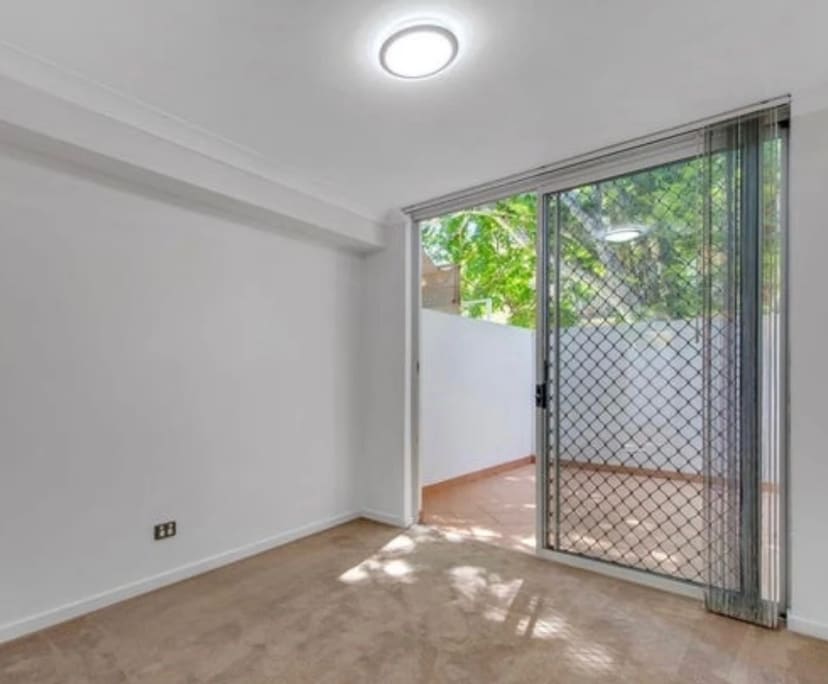 Furnished room with own bathroom