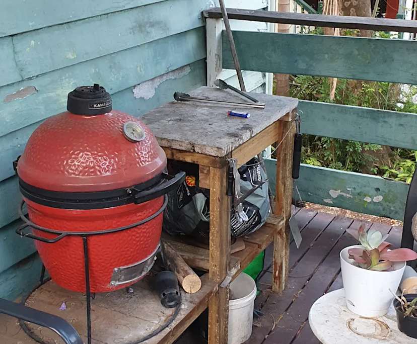 Room in a share house