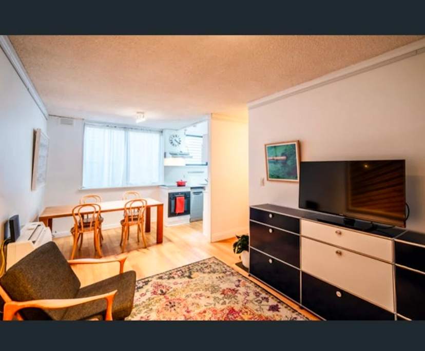 $520, 1-bed, 1 bathroom, Port Melbourne VIC 3207