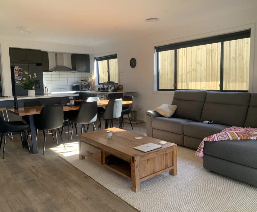 Unfurnished room with own bathroom
