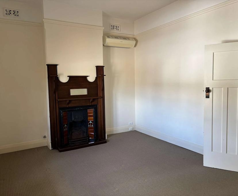Unfurnished room in a share house