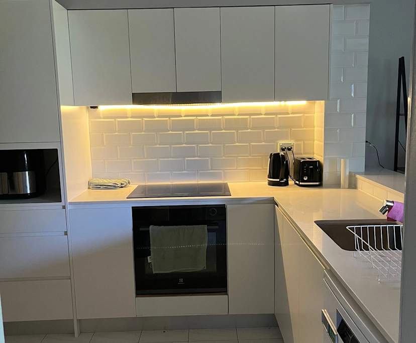 Furnished room with ensuite in a flatshare