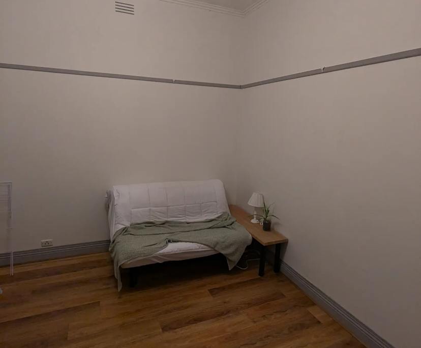 Unfurnished room in a share house