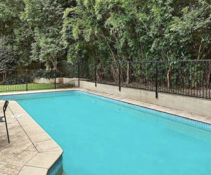 Room for Rent in Northbridge, Sydney 350, Furnish...