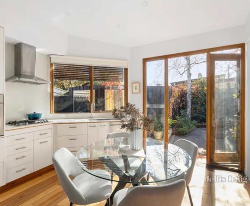 Unfurnished room in a share house