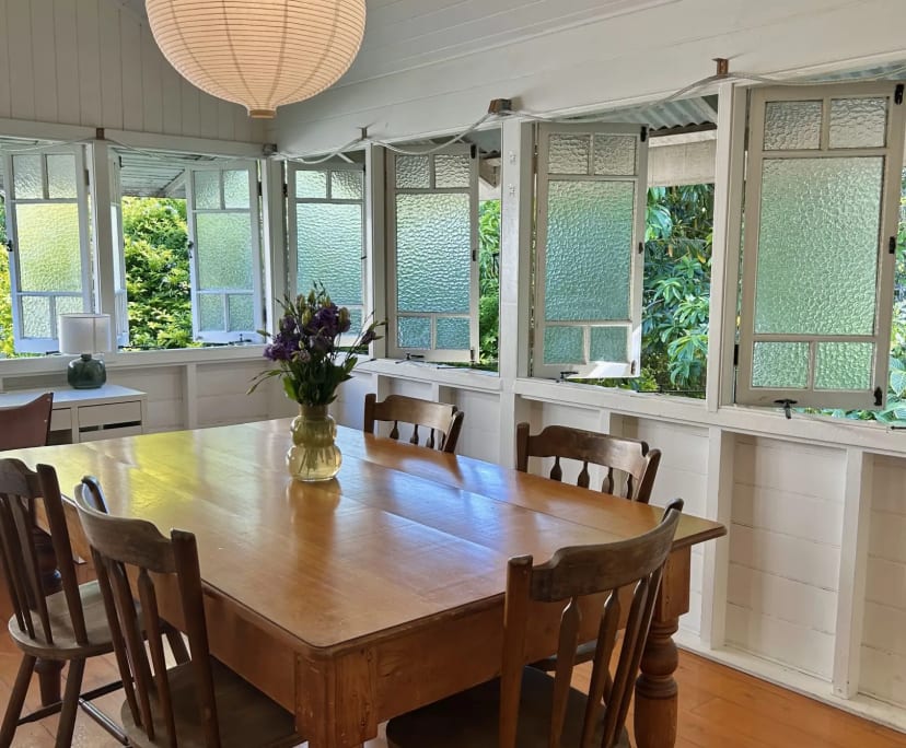 Room in a share house