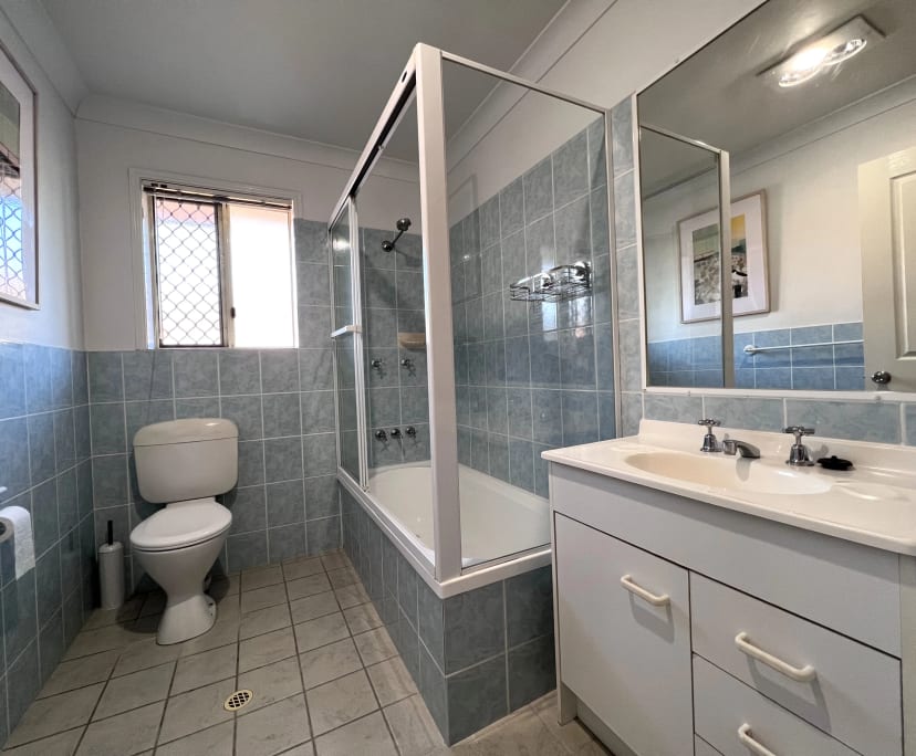$250, Flatshare, 2 bathrooms, Chermside QLD 4032