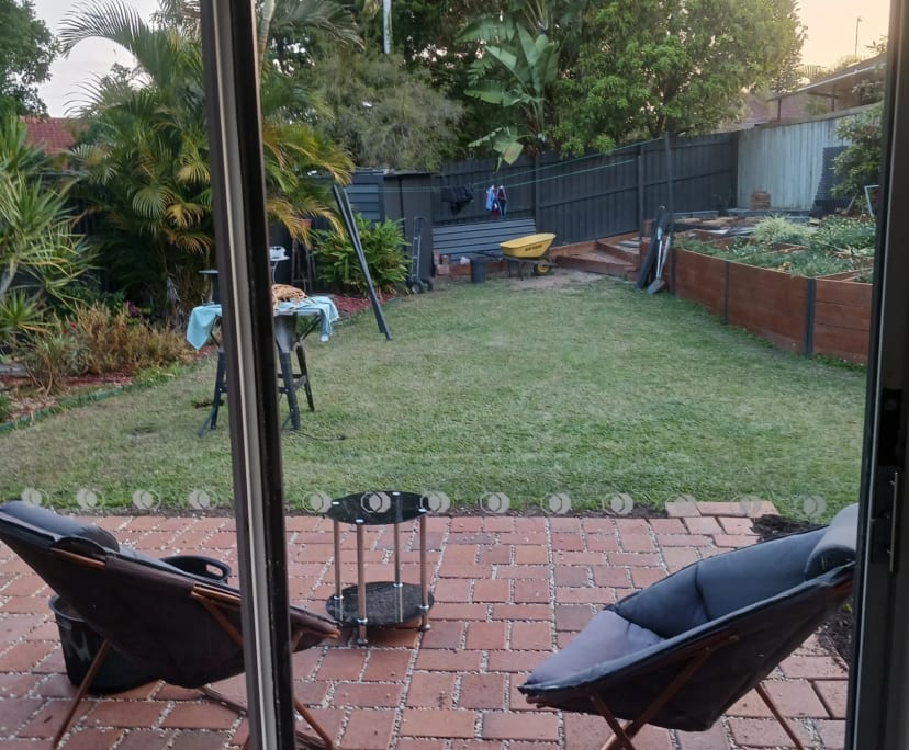 $350, Student-accommodation, 3 bathrooms, Labrador QLD 4215