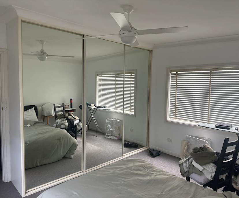 Unfurnished room granny flat for rent