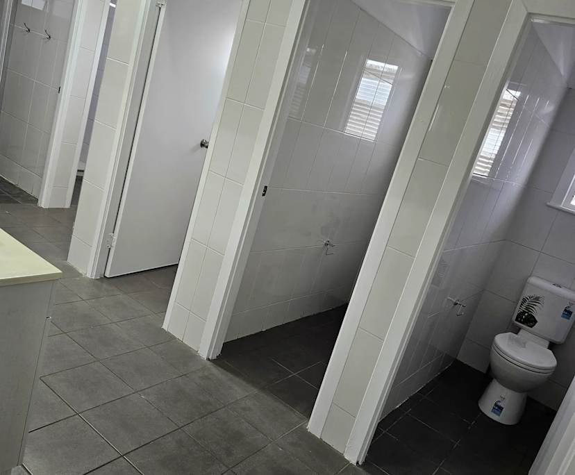 $320, Student-accommodation, 6 bathrooms, West End QLD 4101