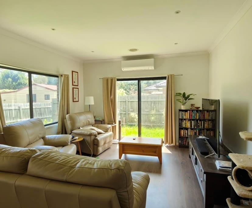 Room in a share house