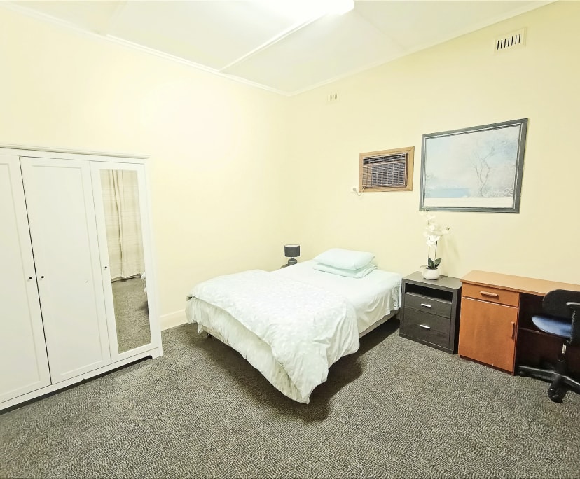 Furnished room in a share house