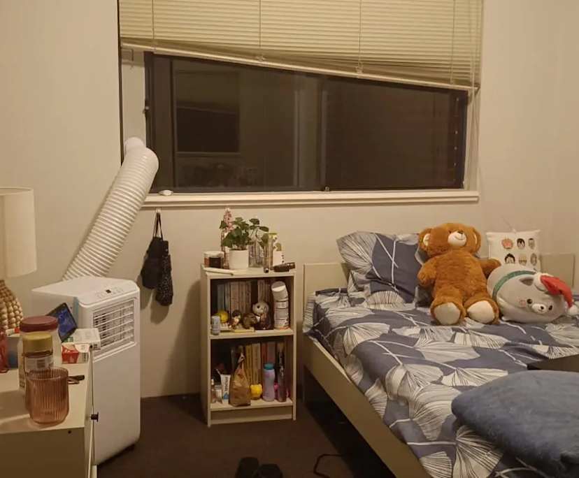 Furnished room with own bathroom