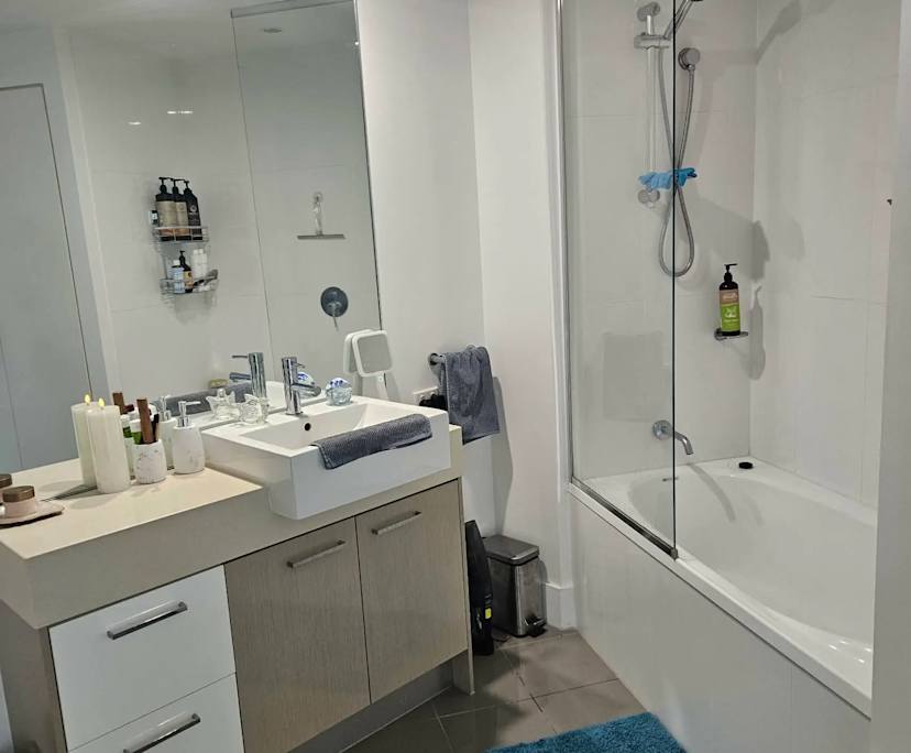 $600, Flatshare, 2 bathrooms, Surfers Paradise QLD 4217